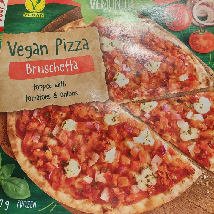 photo of Vemondo  Vegan Pizza Bruschetta shared by @michelam on  25 Nov 2022 - review