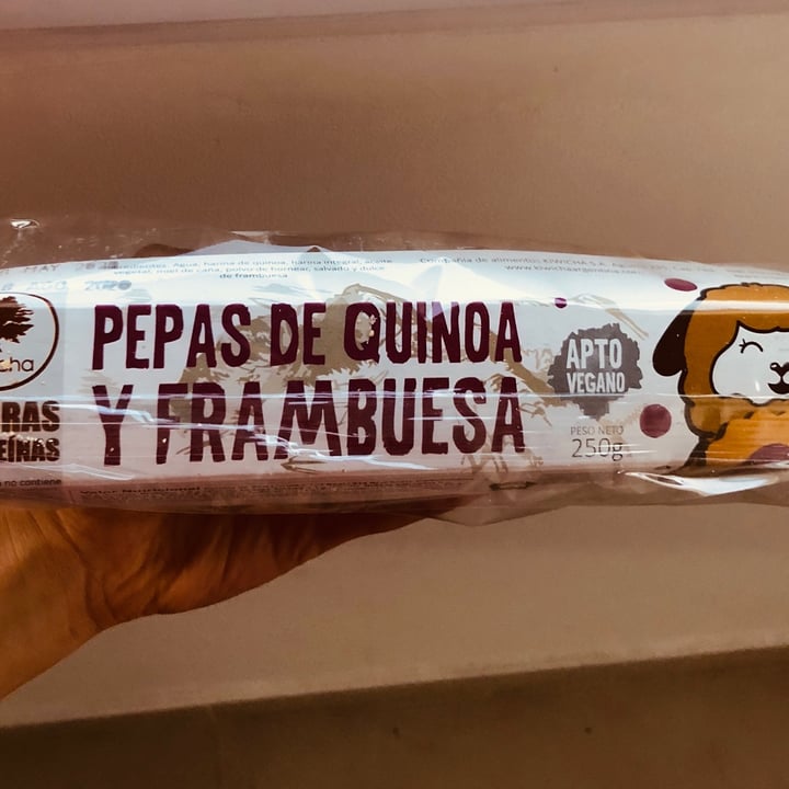 photo of Kiwicha Pepas de Quinoa y Frambuesa shared by @magicvegan on  29 May 2020 - review
