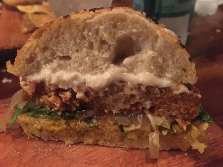 photo of Skal Hamburguesa Vegana shared by @julietagermano on  13 Mar 2020 - review