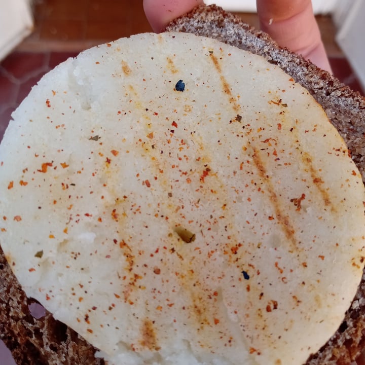 review photo of Veganidades populares Queso provoleta shared by @manuinterlandi on 19 Apr 2021 - review