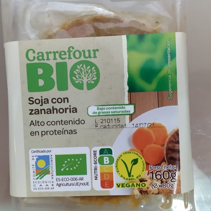 photo of Carrefour Burger de soja con zanahoria shared by @vegan-ana on  09 Mar 2021 - review