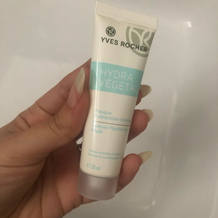 photo of Yves rocher Hydra Vegetal Masque Hydratation Intense shared by @feariced on  06 Jun 2022 - review
