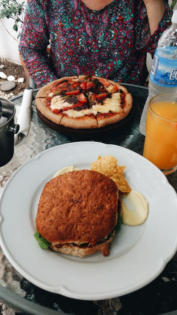 photo of Mandala Sandwich de vegetales shared by @cmlrmnw on  10 Jul 2019 - review