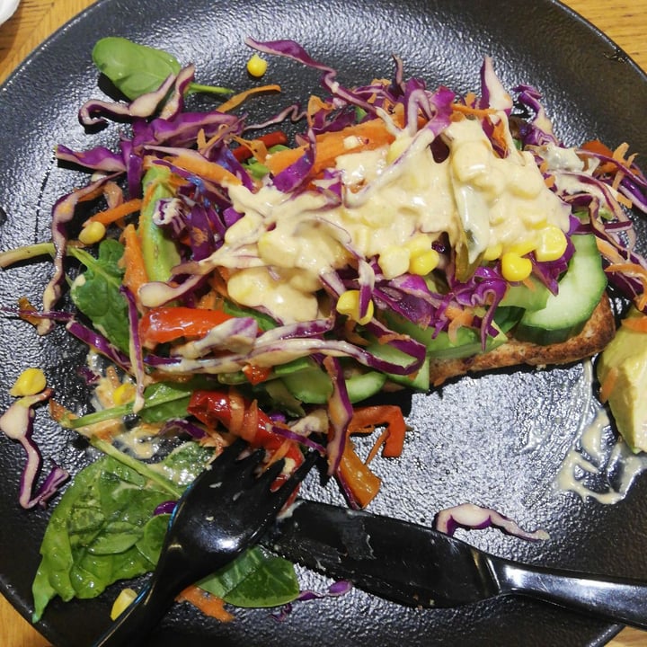 photo of Mugg And Bean Kenilworth Centre Avo slaw toast shared by @meghan on  09 Jul 2019 - review
