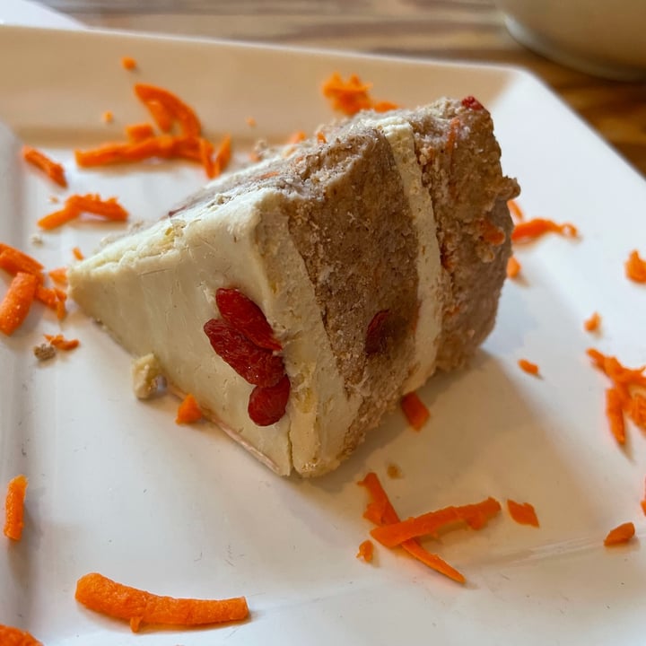 photo of Right Path Organic Cafe Raw Carrot goji berry cake shared by @veganfoodcrazy on  20 May 2022 - review
