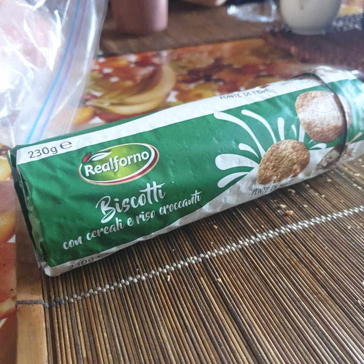 photo of Realforno Biscotti con cereali e riso croccanti shared by @marihola on  08 Nov 2022 - review