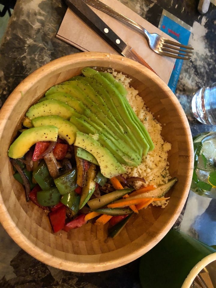 photo of Made in Home Veggie tofu bowl with cous cous and avocado shared by @sisito on  30 Jul 2019 - review
