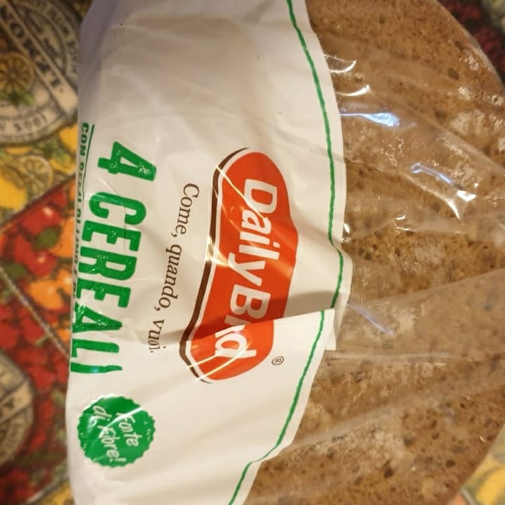 photo of DailyBread 4 cereali shared by @silviapierotti on  12 Jul 2022 - review