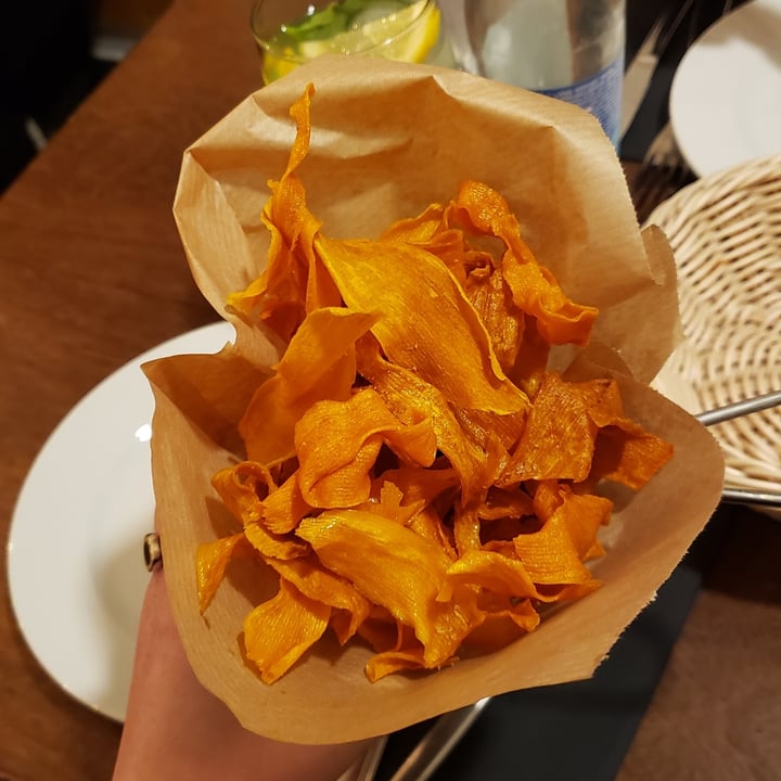 photo of Hummus Barcelona Chips de boniato shared by @valen-barbato on  25 Feb 2022 - review