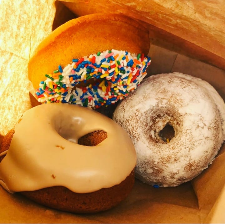 photo of Do-Rite Donuts & Coffee Donuts shared by @sirenaterrenal on  02 Feb 2020 - review