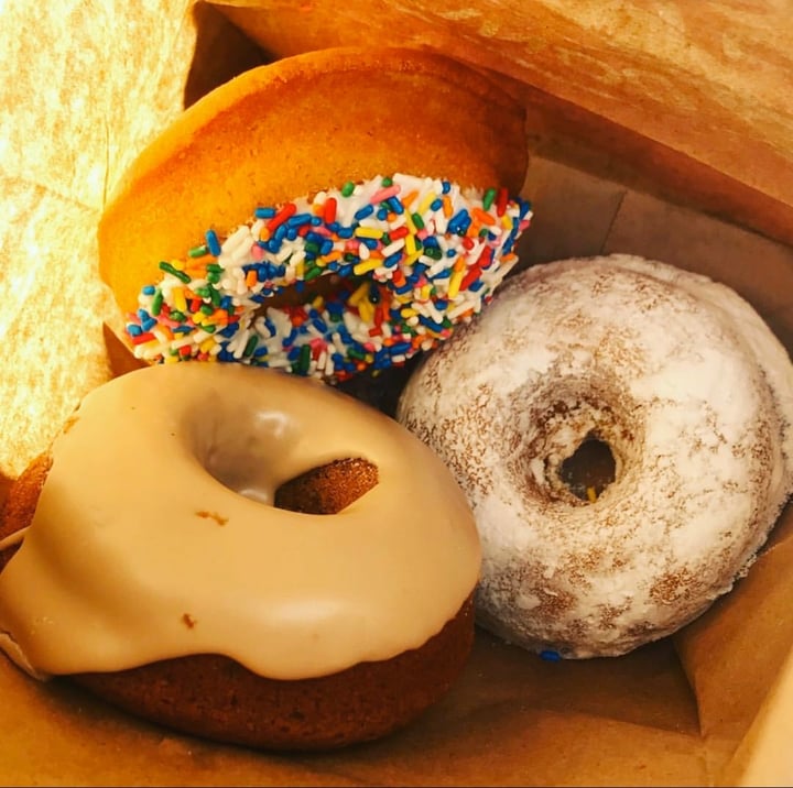 review photo of Do-Rite Donuts & Coffee Donuts shared by @sirenaterrenal on 02 Feb 2020 - review