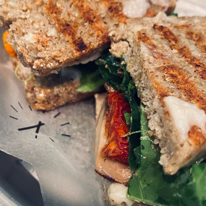 photo of Fifi Almacén Sandwich En Ciabatta De MM shared by @camilat on  02 Jul 2022 - review