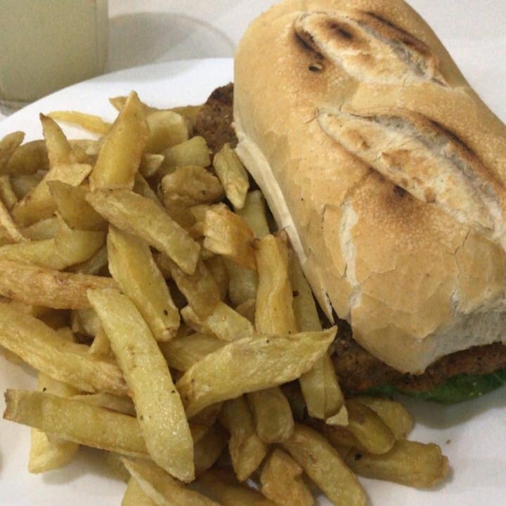 photo of Loving Hut Microcentro Tofu sandwich shared by @azaivegana on  17 Dec 2020 - review
