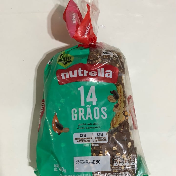 review photo of Nutrella Pão Integral De 14 Grãos shared by @flaviodelgado on 26 Apr 2022 - review
