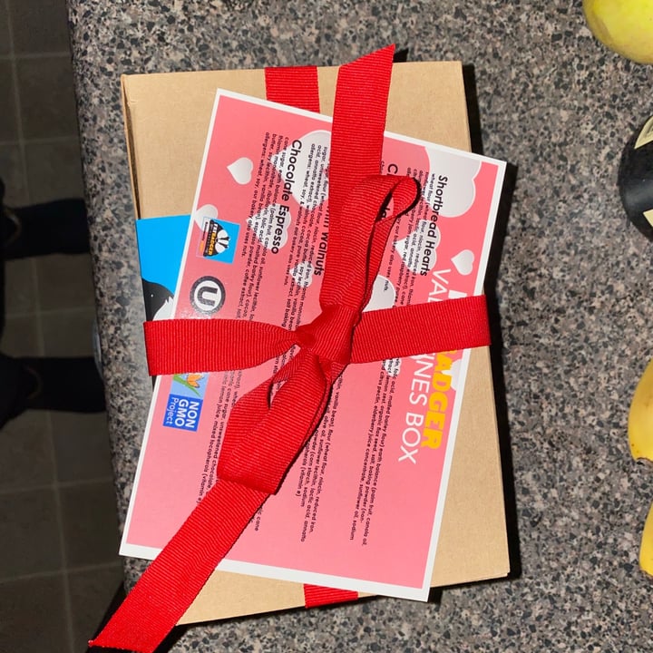 photo of Fat Badger Bakery Valentine’s Box shared by @sparky864 on  13 Feb 2021 - review