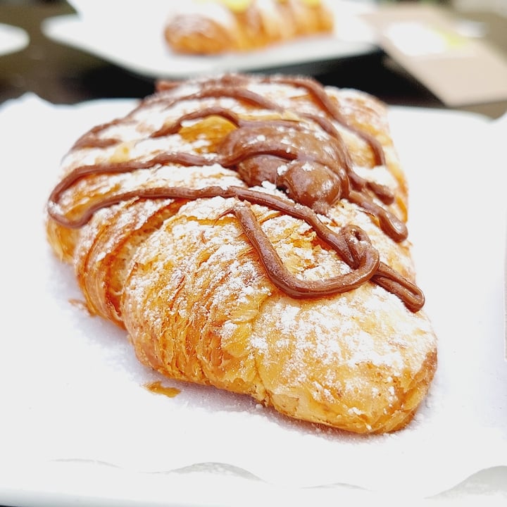 photo of 100% BIO Vegan croissant filled with chocolate cream shared by @marthina on  29 Oct 2021 - review