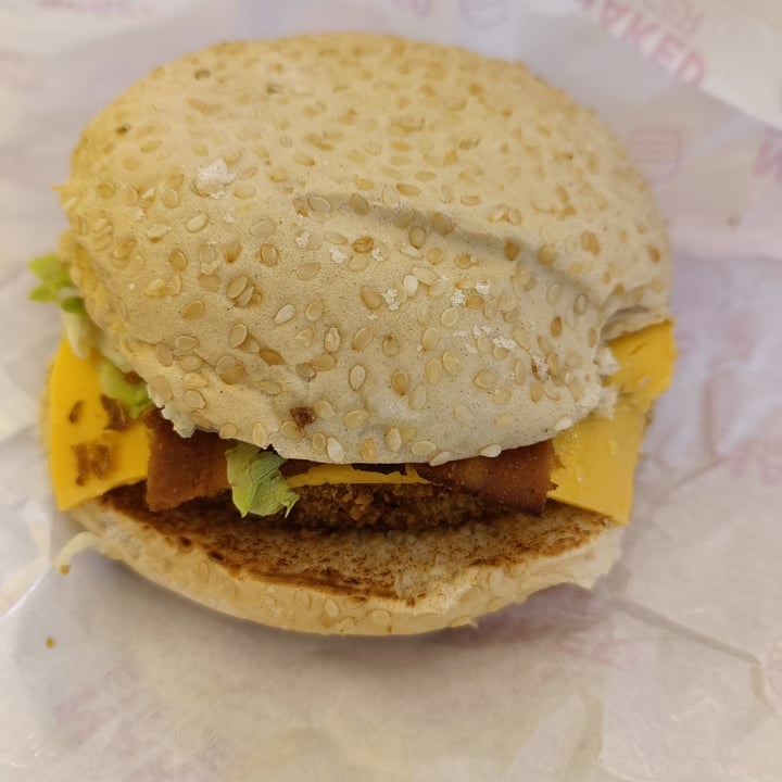 photo of Naked Burger - Vegan & Tasty Chicken Bacon shared by @iwantasoul on  03 Dec 2022 - review