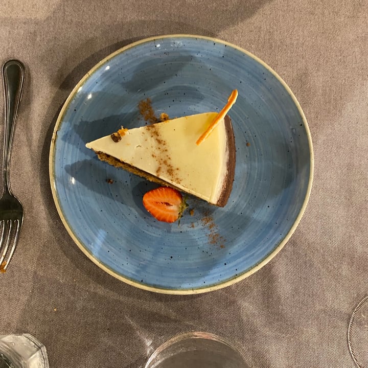 photo of Vivi - Villa Doria Pamphili Carrot Cake shared by @martivegg on  26 Jul 2022 - review
