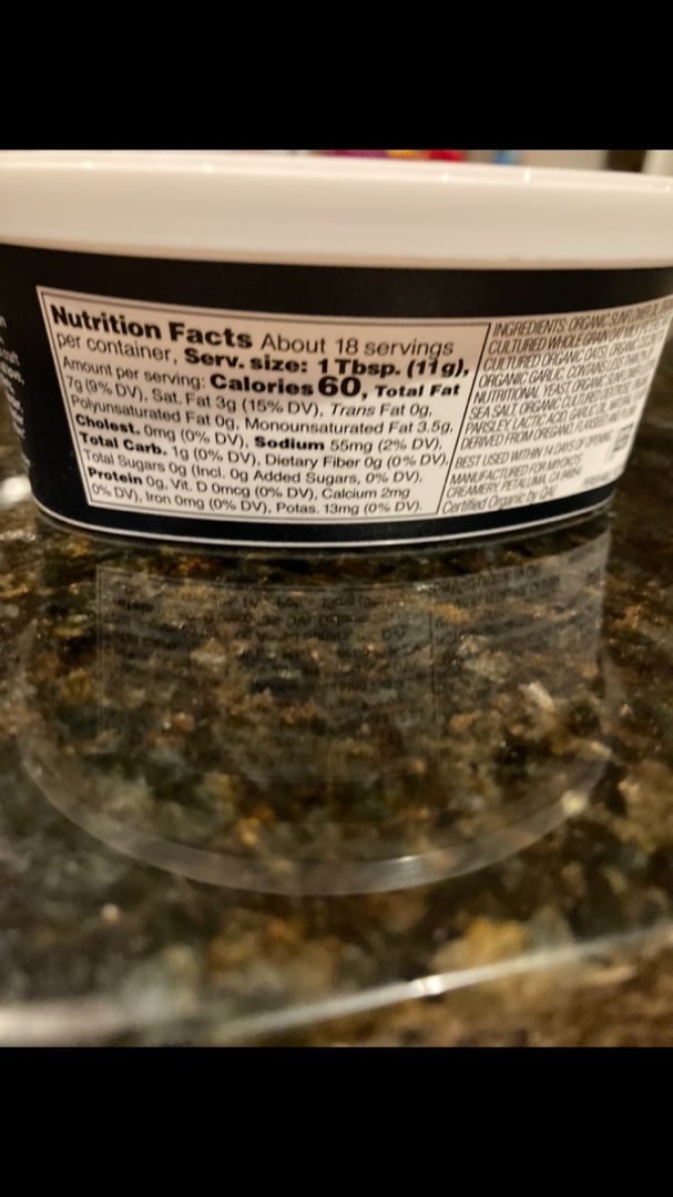 review photo of Miyoko's Creamery Cultured Vegan Butter Made With Oat Milk Garlic Parm shared by @em3720 on 13 Jan 2021 - review