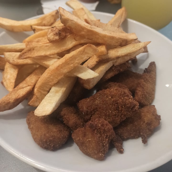 review photo of Loving Hut Nuggets shared by @claguer on 19 Sep 2022 - review