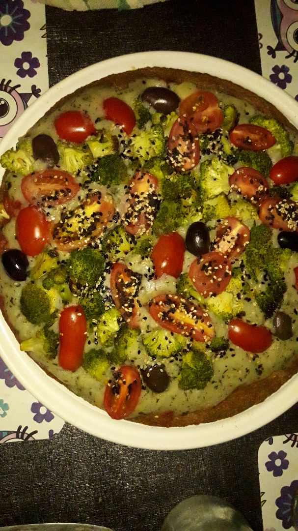 review photo of Roots Pizza Pizza Vegan shared by @leonnmanu on 08 Dec 2019 - review