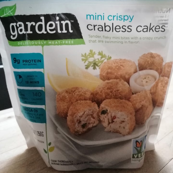 photo of Gardein Mini Crispy Crabless Cakes shared by @haleylenora on  16 Jul 2021 - review