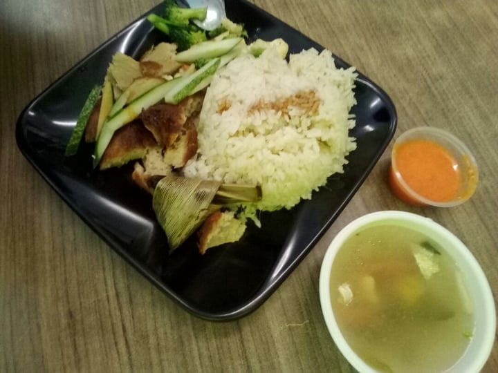 photo of Gokul Vegetarian Restaurant Chicken Rice shared by @veganspicegirl on  04 Nov 2019 - review