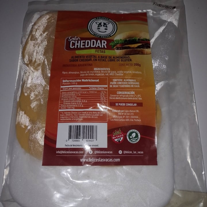 photo of Felices Las Vacas Queso Cheddar en Fetas shared by @rocha2020 on  27 Jul 2021 - review