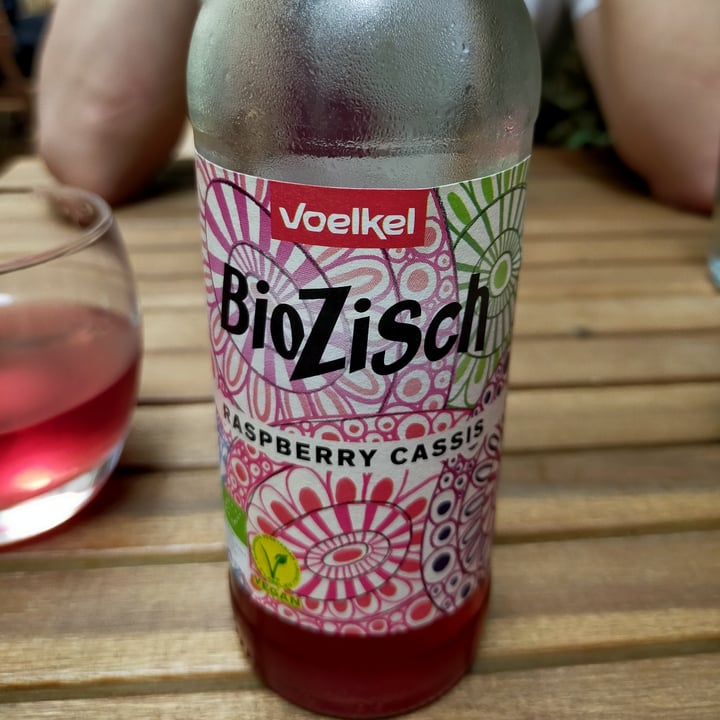 photo of Voelkel Bio Zisch Raspberry Cassis shared by @tiz92 on  20 Aug 2022 - review