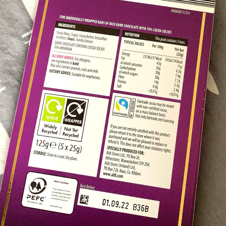 photo of Moser Roth 70% Dark Chocolate Bar shared by @vegpledge on  20 Oct 2021 - review