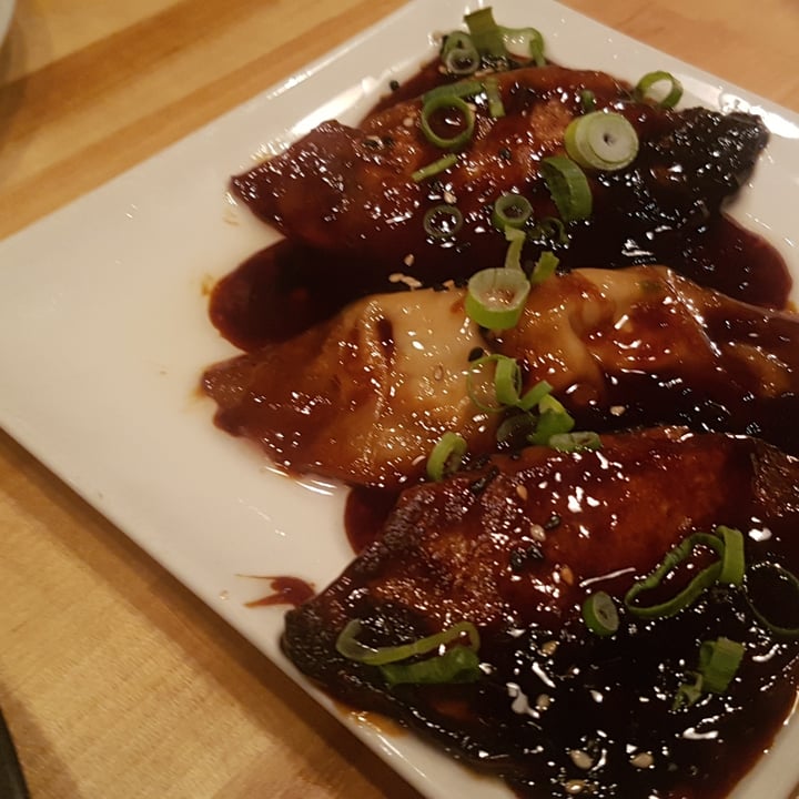 review photo of Roots & Rolls Gyozas shared by @kons on 01 Jun 2020 - review