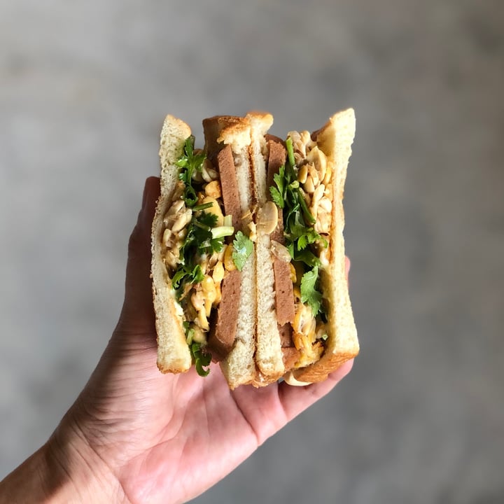 review photo of Yumeat Plant Based Luncheon Meat shared by @monoandco on 25 Oct 2021 - review