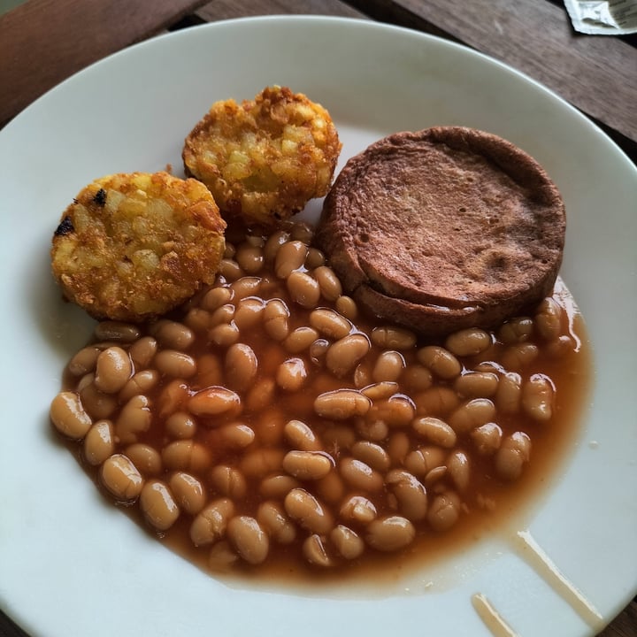 photo of IKEA Restaurant plant based patty breakfast set shared by @glitteryunicorn on  22 Oct 2022 - review