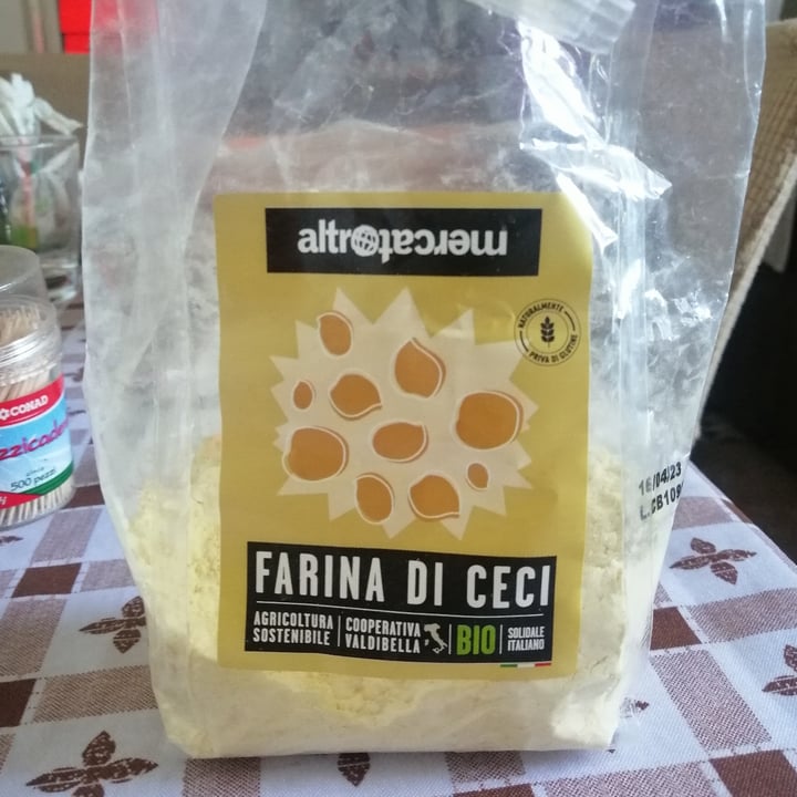 photo of Altro mercato Farina di ceci shared by @alessiatal on  14 Jul 2022 - review