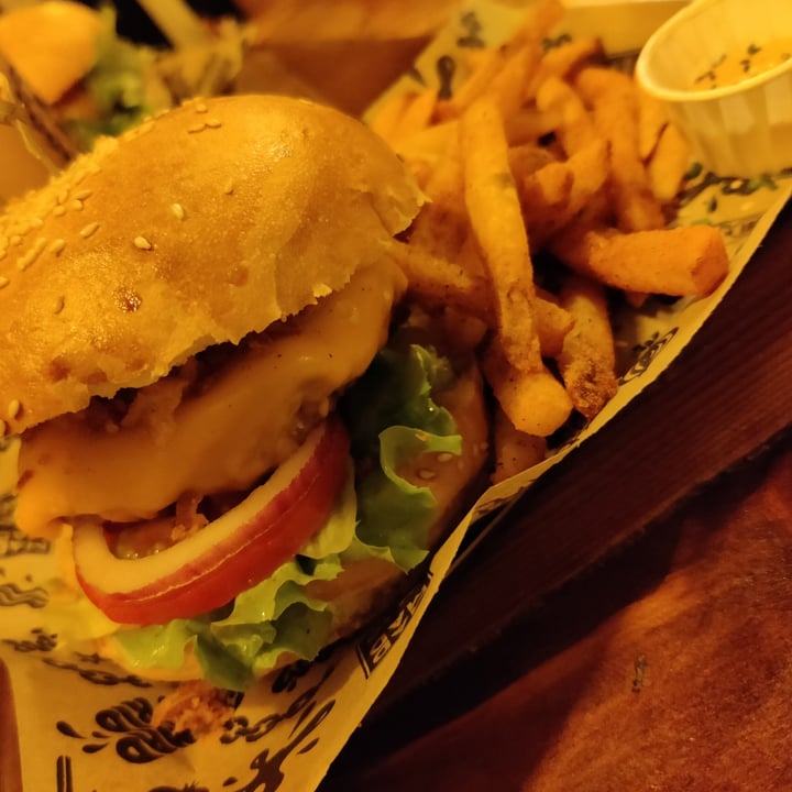 review photo of Mad Mad Vegan The mad signature shared by @emilianogiangreco on 11 Jul 2022 - review