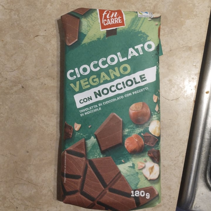 photo of Vemondo  Cioccolato Vegano Nocciole shared by @eloole on  05 Jan 2022 - review
