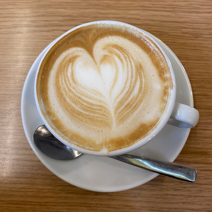 photo of Mc Donald's cappuccino di soia shared by @biamins on  30 Apr 2022 - review