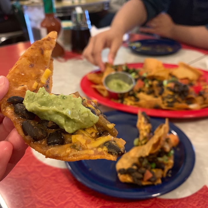 photo of The Friendly Toast Vegan nachos shared by @aestheticallyadventurous on  04 Apr 2019 - review