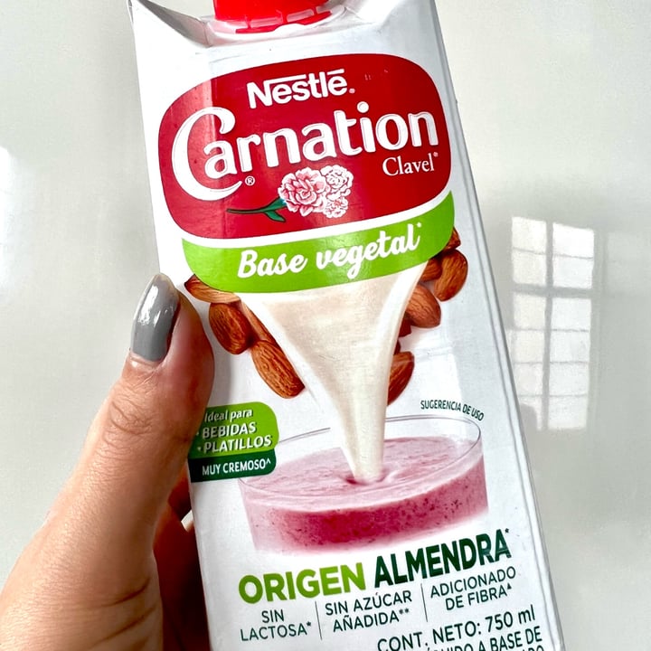 review photo of Carnation Clavel base vegetal origen almendra shared by @miriampef on 24 Jul 2022 - review