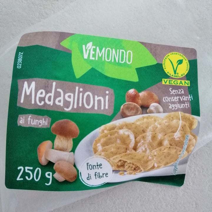 review photo of Vemondo Medaglioni ai funghi shared by @ogygya on 10 Dec 2021 - review