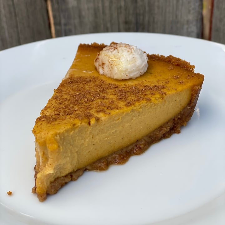 photo of Andyy Plants Pumpkin cheesecake shared by @kimvillaneda on  05 Mar 2021 - review