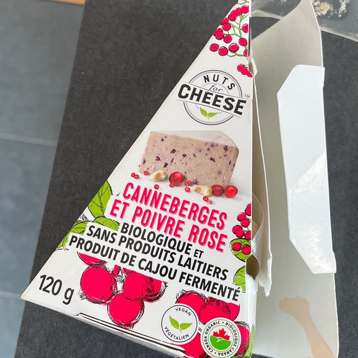 photo of Nuts For Cheese Cranberry And Pepper shared by @vanichou on  09 Dec 2021 - review