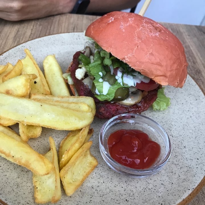 photo of Vegan House Vegburger shared by @annbience on  11 Jun 2022 - review