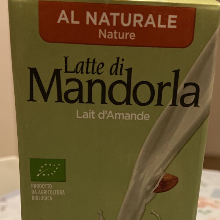 review photo of Valdibella Latte Di Mandorla shared by @endspeciesism on 17 Mar 2022 - review