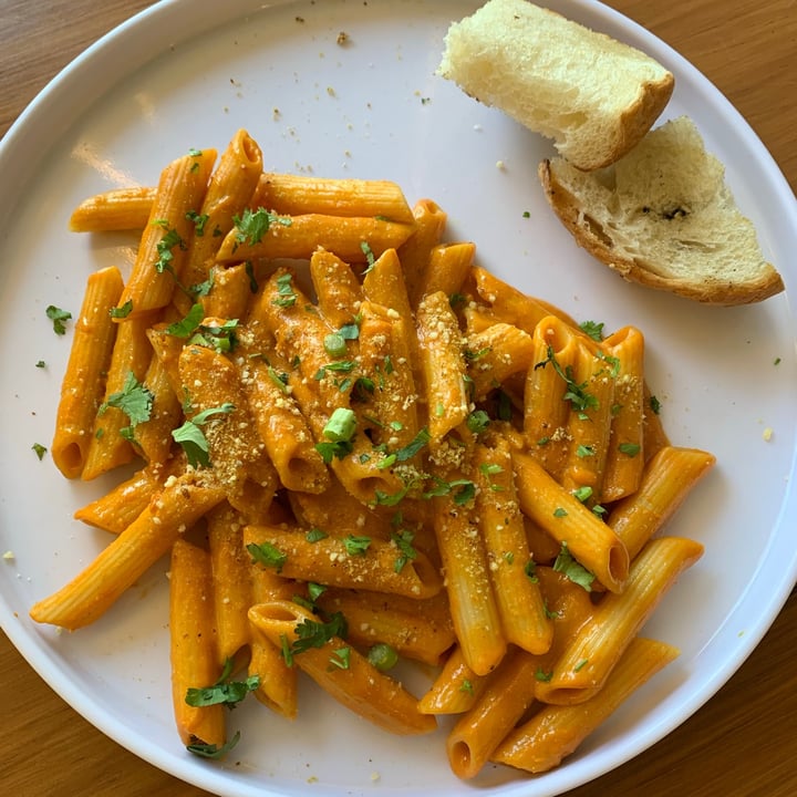 photo of Herbívoro Macarrones con queso shared by @scarlettvegana on  06 Sep 2021 - review
