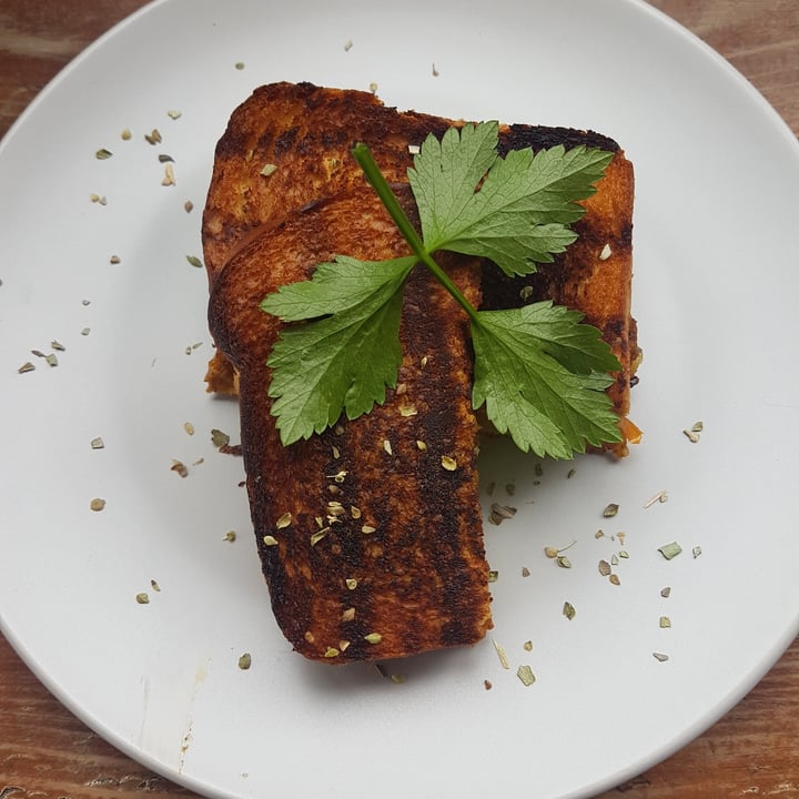 review photo of Earth Deli Cheese & tomato toastie shared by @jtbosman10 on 16 Aug 2020 - review