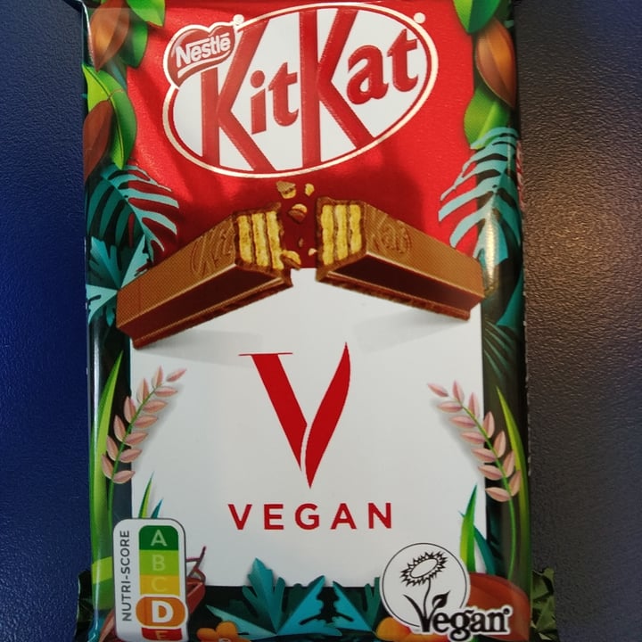 photo of Nestlé Kitkat Vegan shared by @johannesburg on  29 Nov 2022 - review