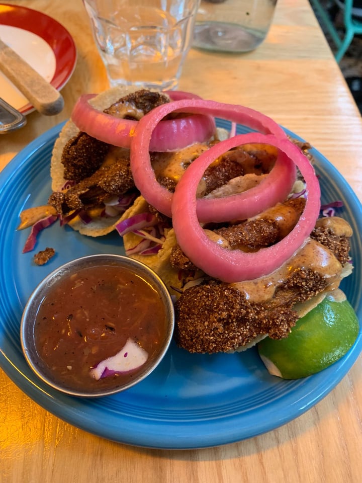 photo of Jajaja Plantas Mexicana “Fish” Tacos shared by @tylerhazard on  22 Jun 2019 - review