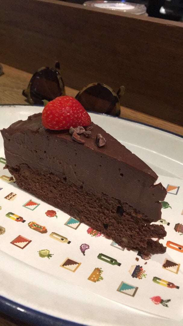 review photo of Teresa's Cake De Chocolate Y Avellanas shared by @lapaltacaleta on 15 Dec 2019 - review