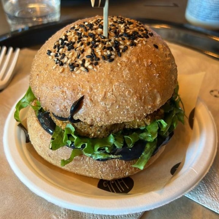 review photo of HUG Hug - Burger #32 - " Joker" shared by @margheritadb on 11 Jul 2022 - review